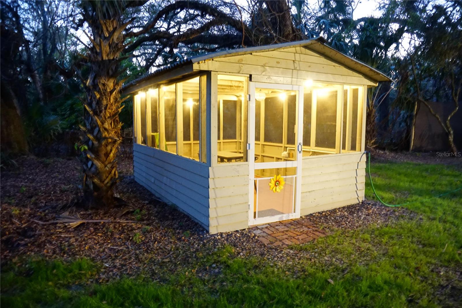 Image 39 of 46 For 6880 Channel Drive