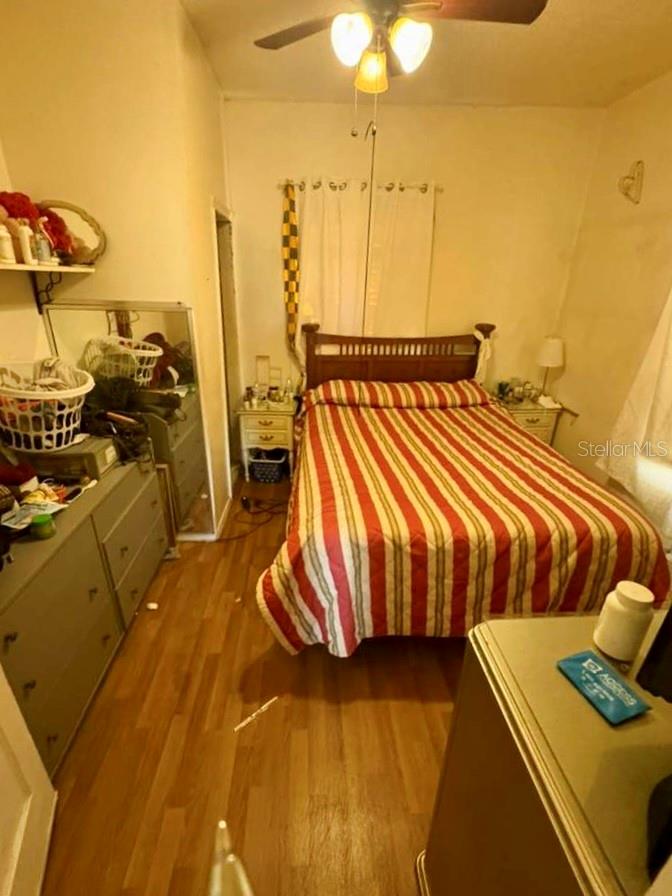 Image 5 of 11 For 1225 Carson Avenue