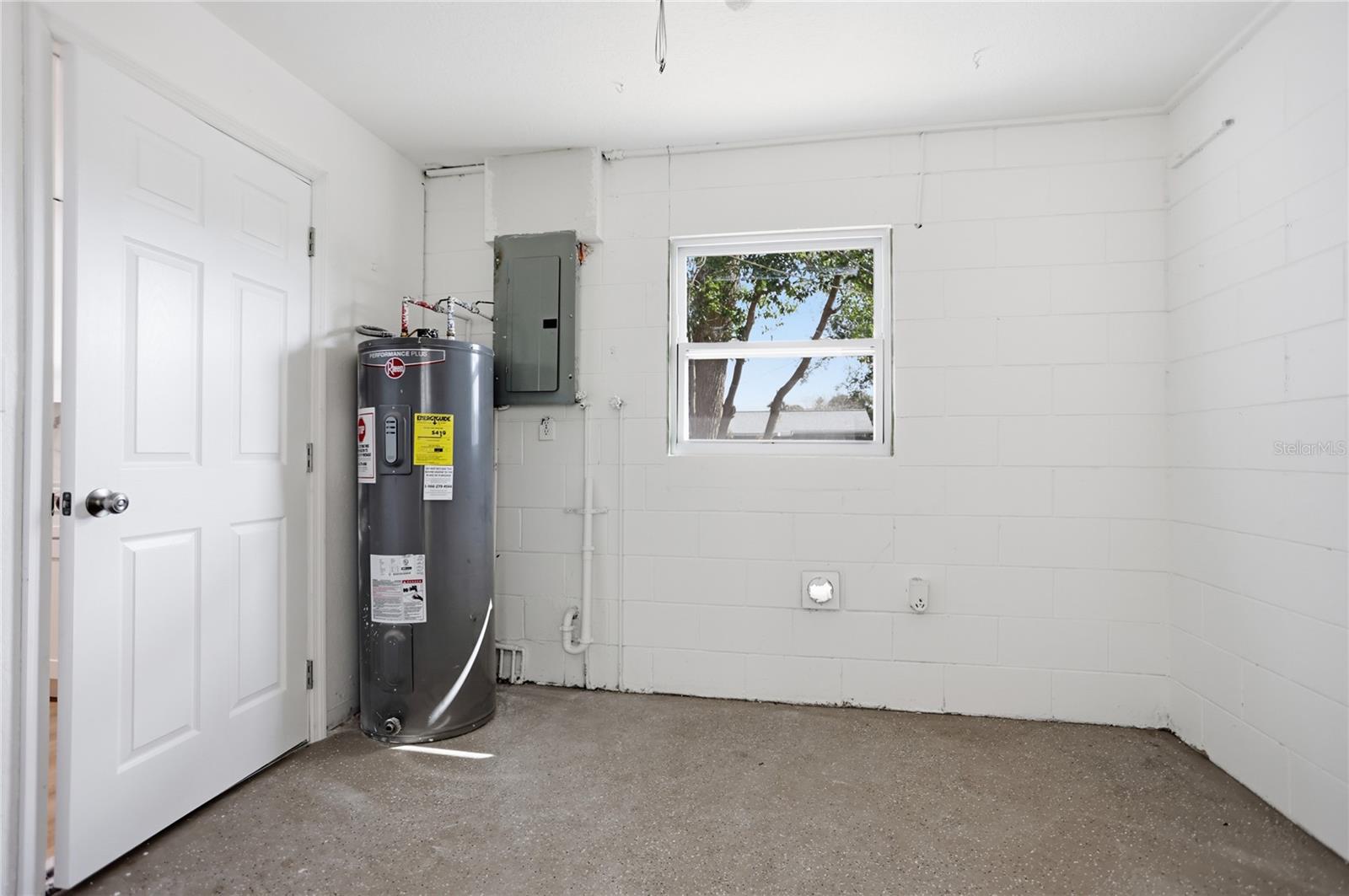 Image 17 of 20 For 6328 Pecos Court