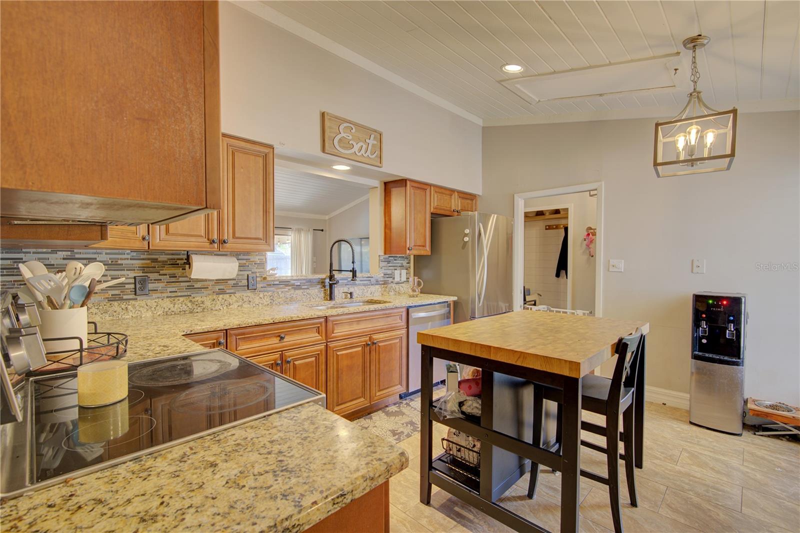 Image 12 of 41 For 413 Willowbrook Lane