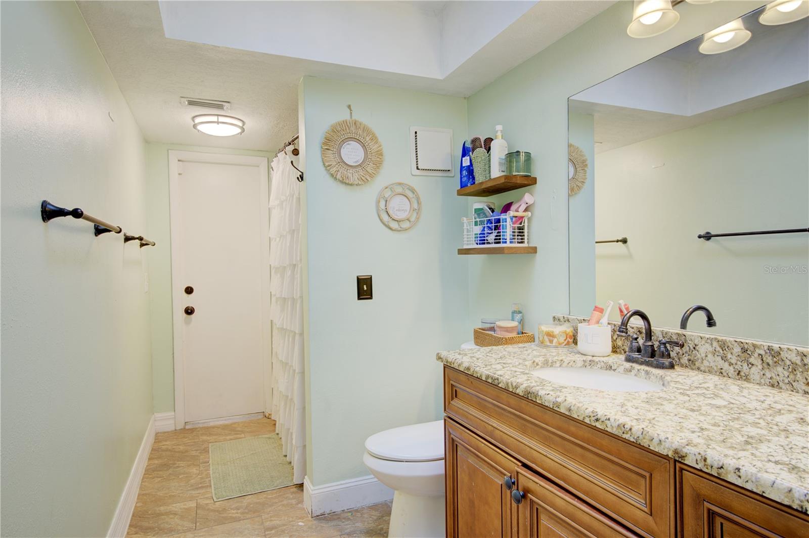 Image 26 of 41 For 413 Willowbrook Lane