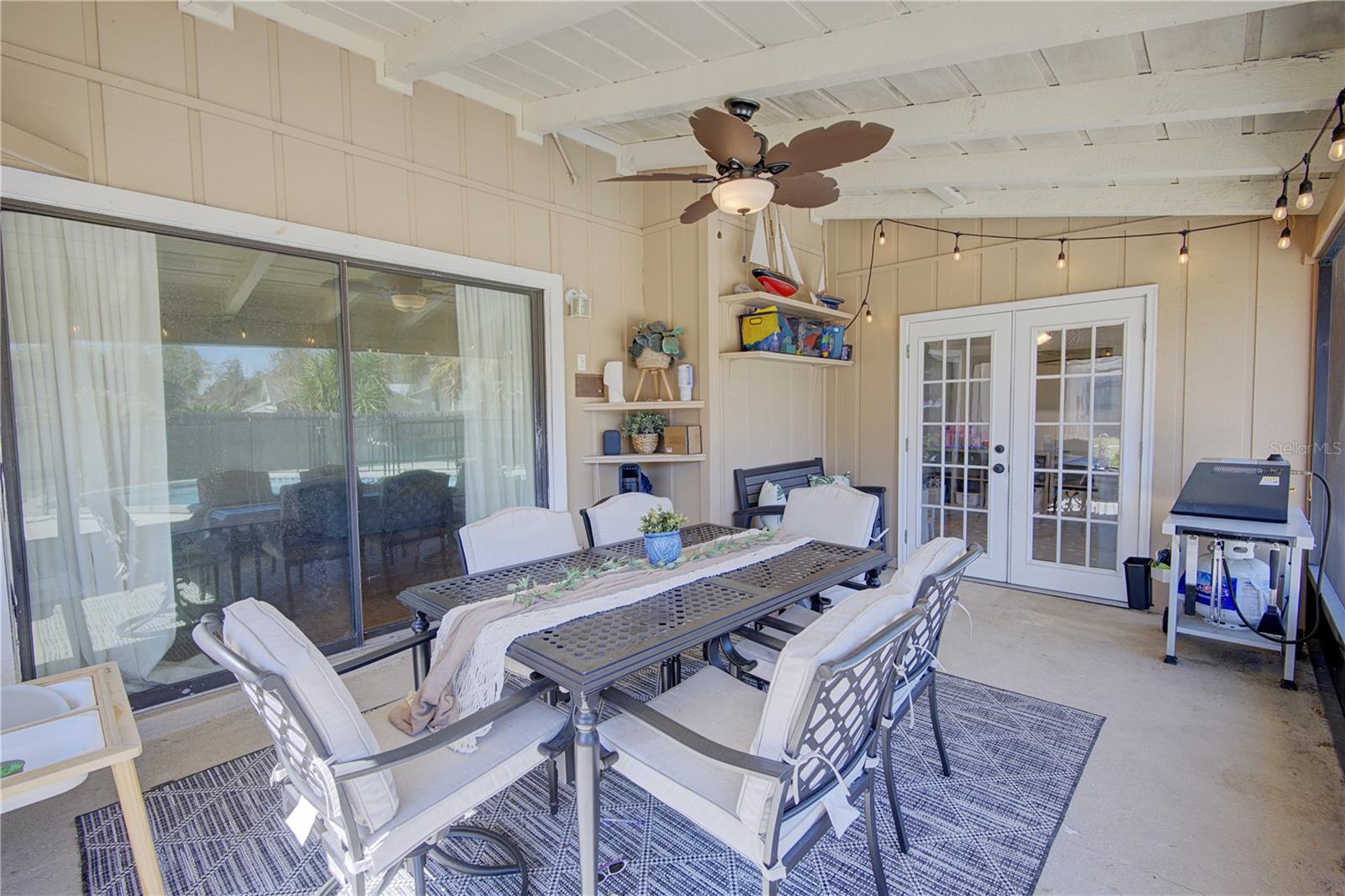 Image 31 of 41 For 413 Willowbrook Lane