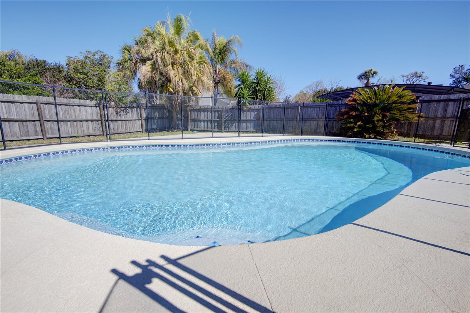 Image 33 of 41 For 413 Willowbrook Lane