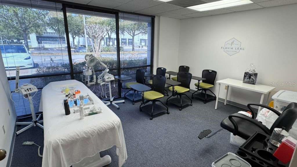 Image 10 of 14 For 7600 Southland Boulevard 102