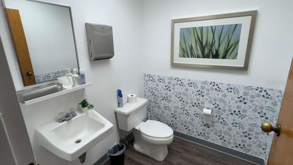 Image 11 of 14 For 7600 Southland Boulevard 102