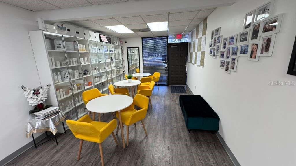 Image 2 of 14 For 7600 Southland Boulevard 102