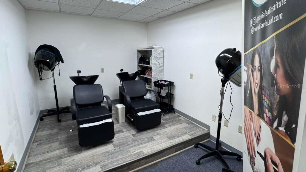 Image 4 of 14 For 7600 Southland Boulevard 102