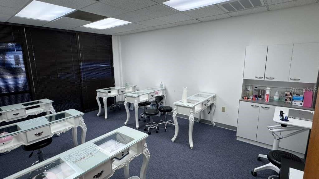 Image 8 of 14 For 7600 Southland Boulevard 102