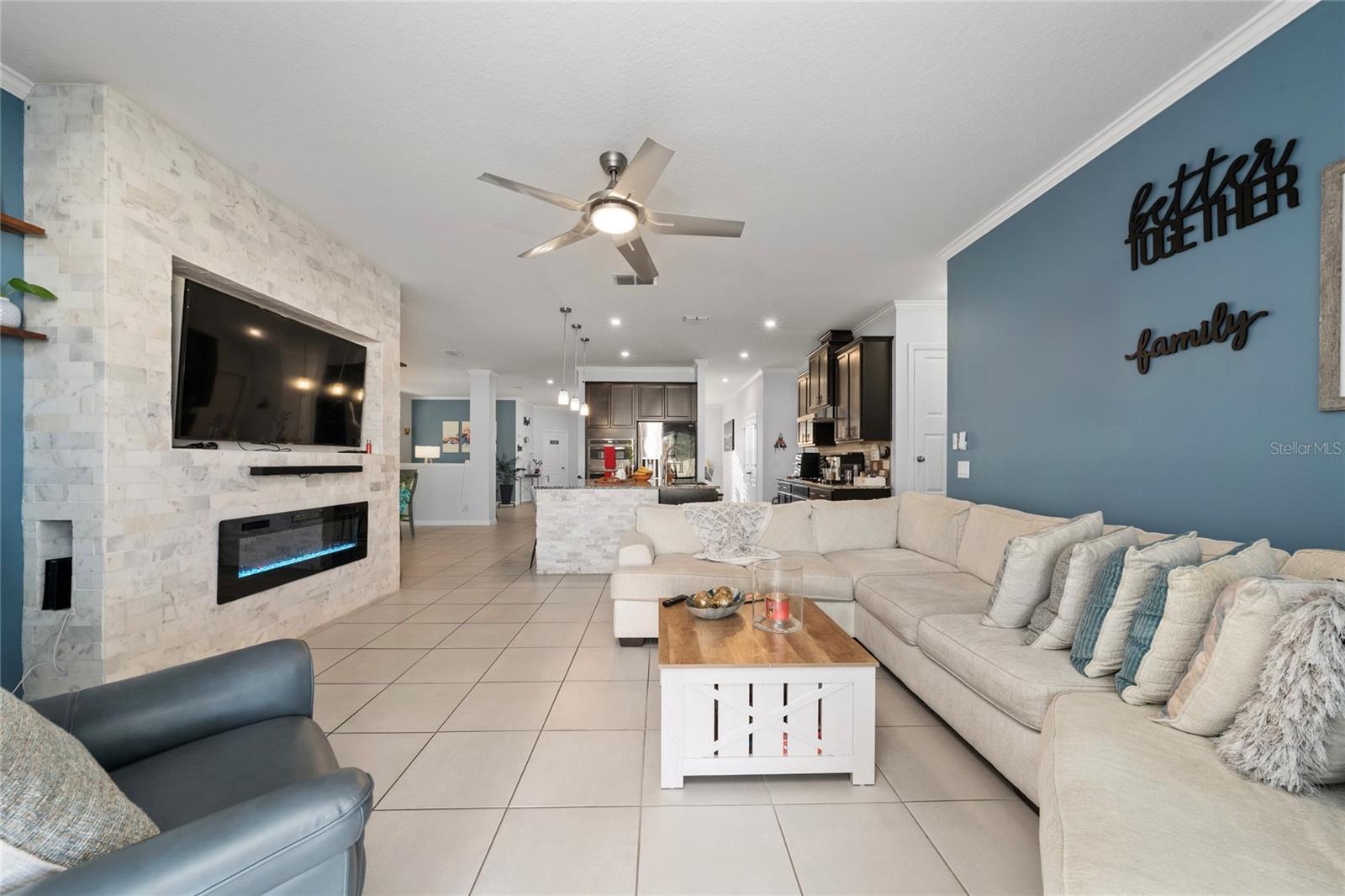 Image 10 of 41 For 5396 Carrara Court