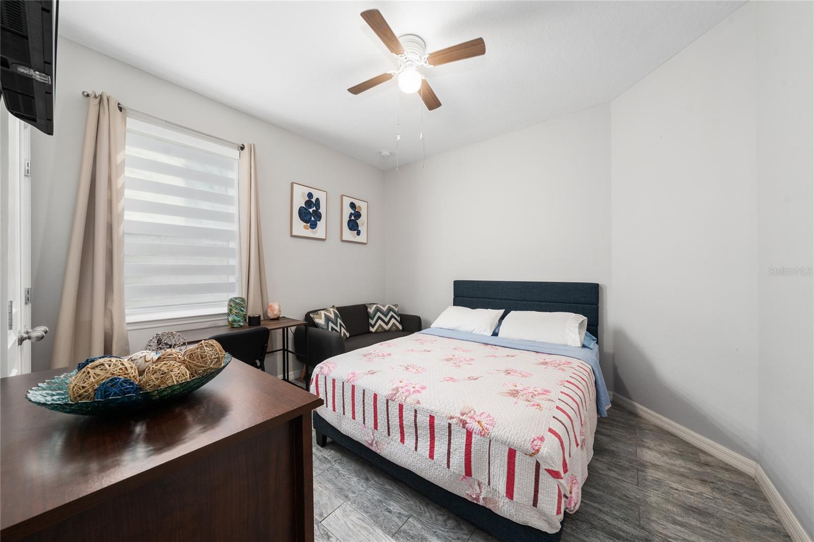 Image 15 of 41 For 5396 Carrara Court