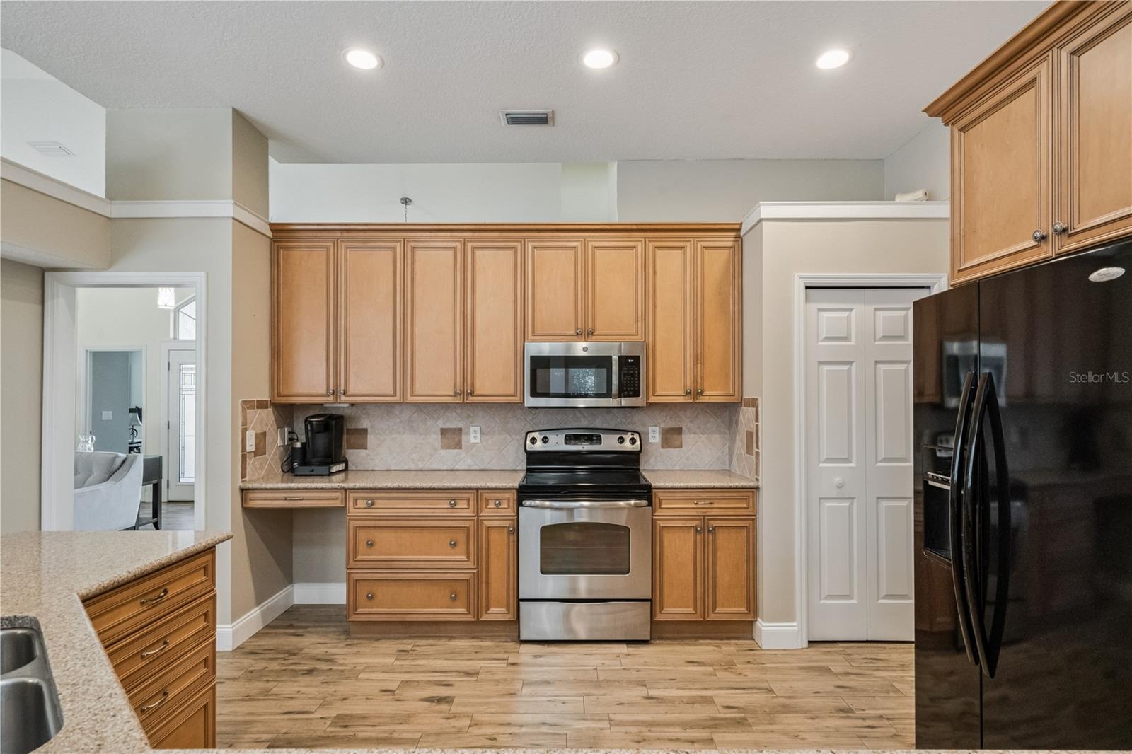 Image 11 of 61 For 1566 Carrington Avenue