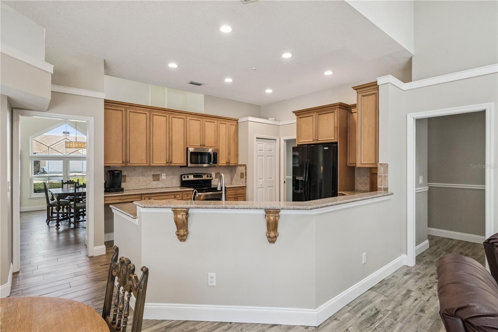 Image 12 of 61 For 1566 Carrington Avenue