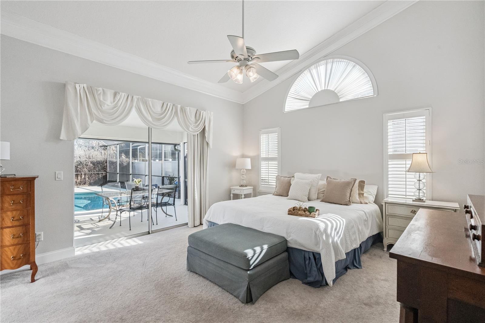 Image 17 of 61 For 1566 Carrington Avenue