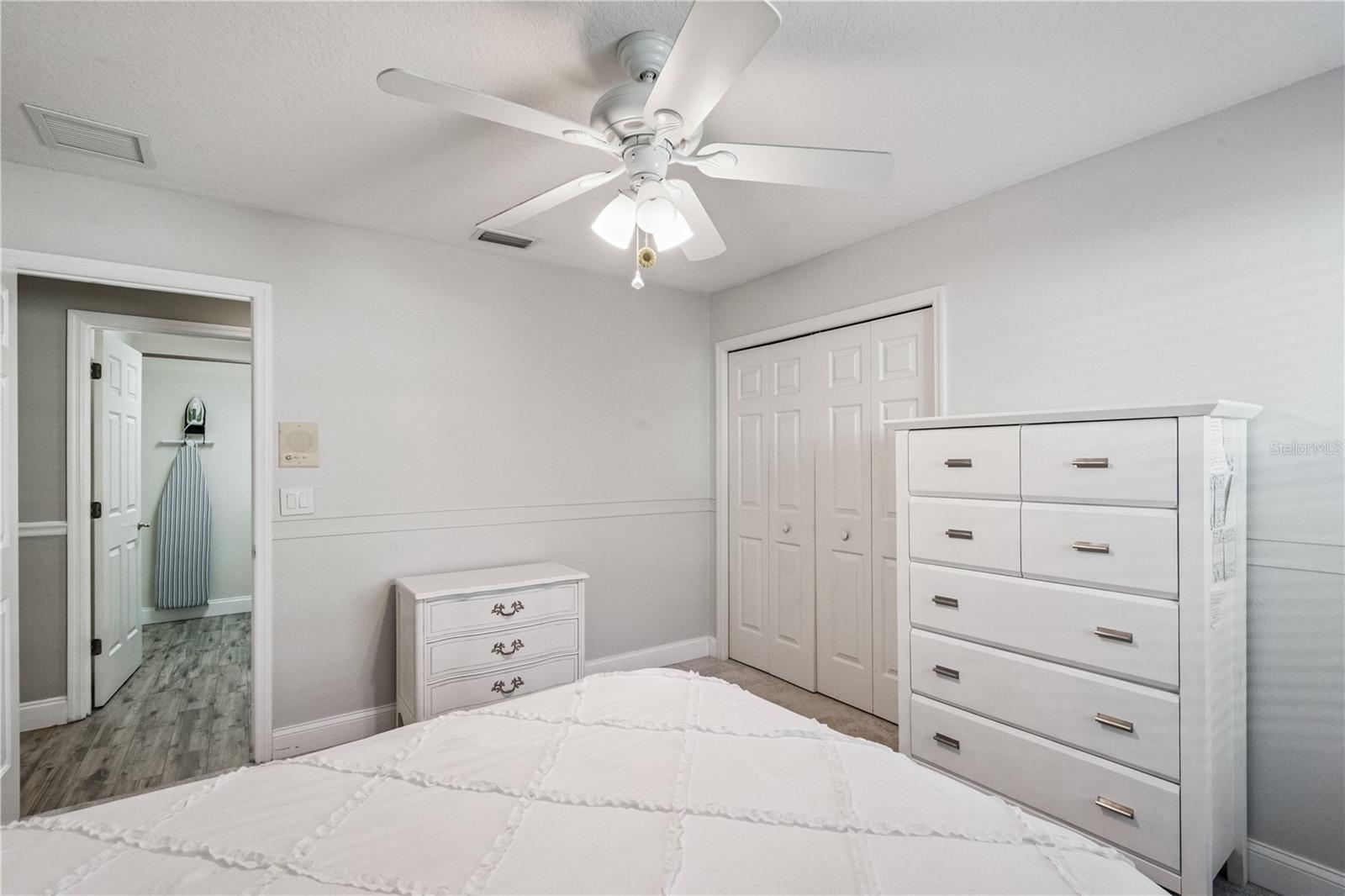 Image 28 of 61 For 1566 Carrington Avenue