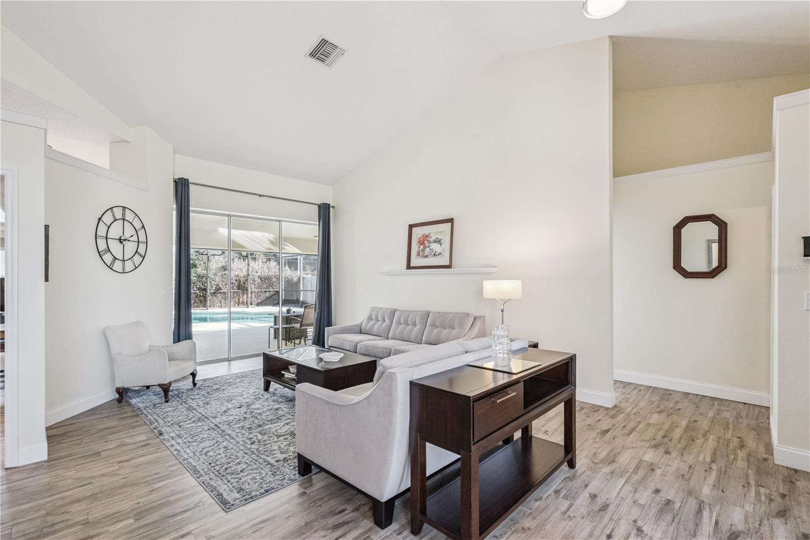 Image 3 of 61 For 1566 Carrington Avenue