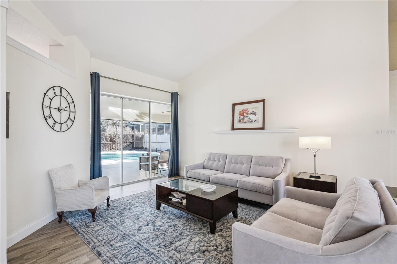 Image 4 of 61 For 1566 Carrington Avenue