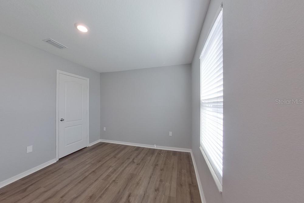 Image 15 of 26 For 8460 Indian Laurel Lane