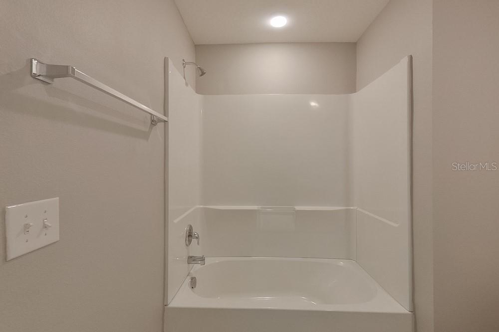 Image 18 of 26 For 8460 Indian Laurel Lane