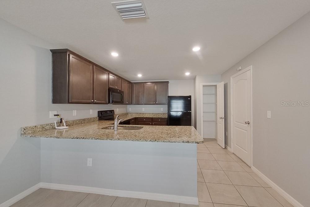 Image 7 of 26 For 8460 Indian Laurel Lane