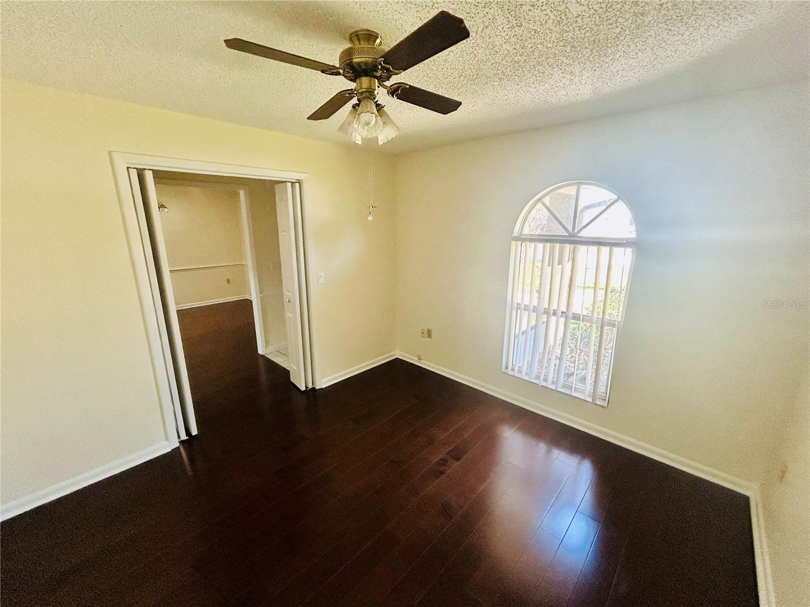 Image 17 of 52 For 3943 Lehman Court
