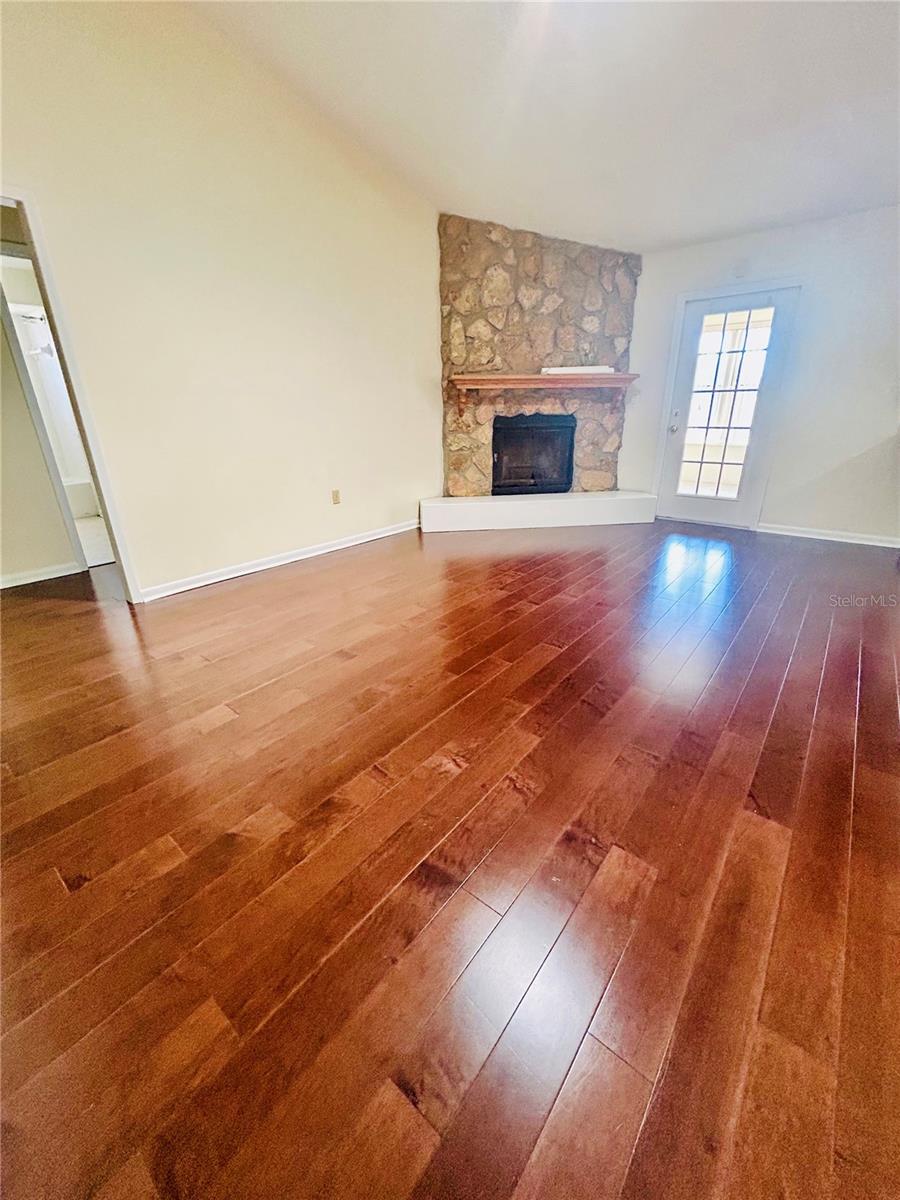 Image 9 of 52 For 3943 Lehman Court