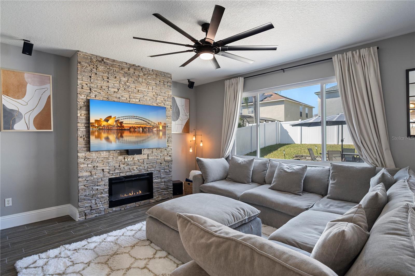 Image 13 of 38 For 1818 Morning Sky Drive