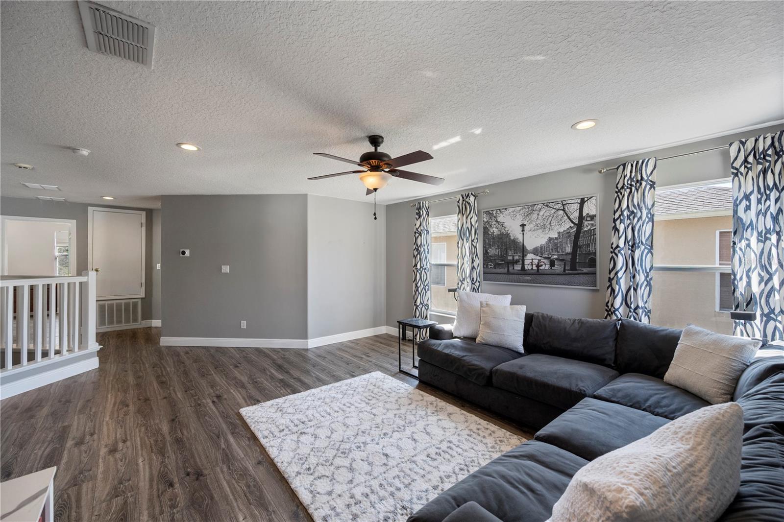 Image 23 of 38 For 1818 Morning Sky Drive