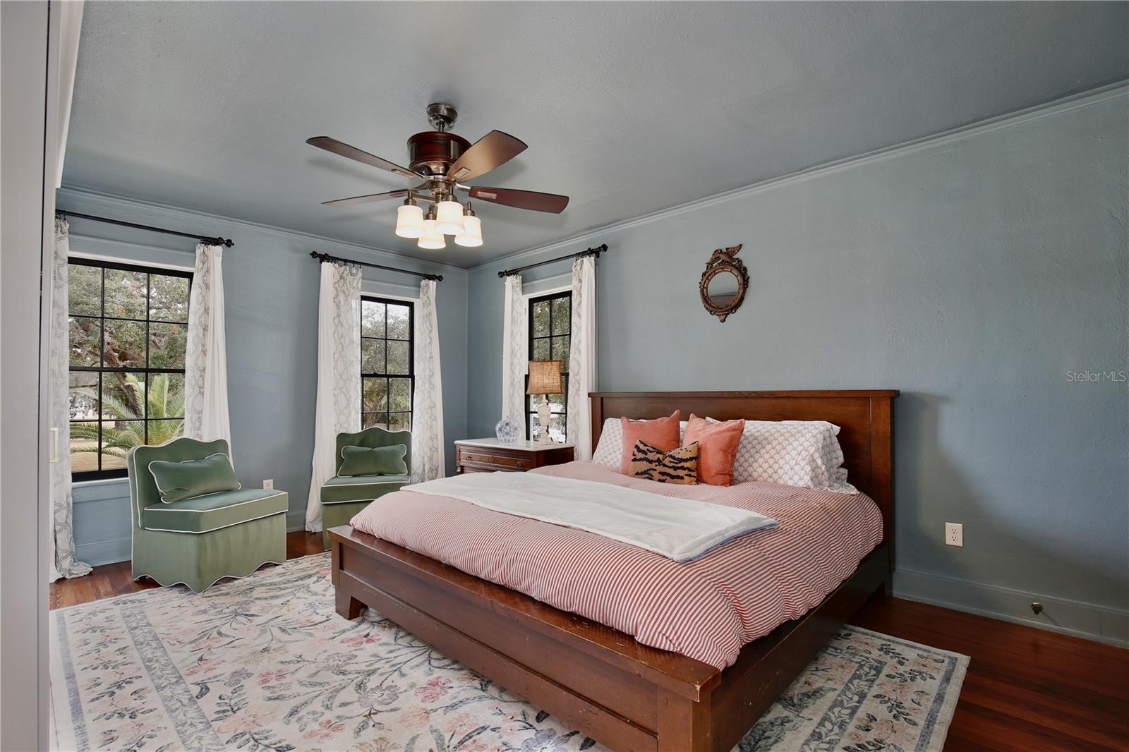 Image 30 of 60 For 918 Palmetto Avenue