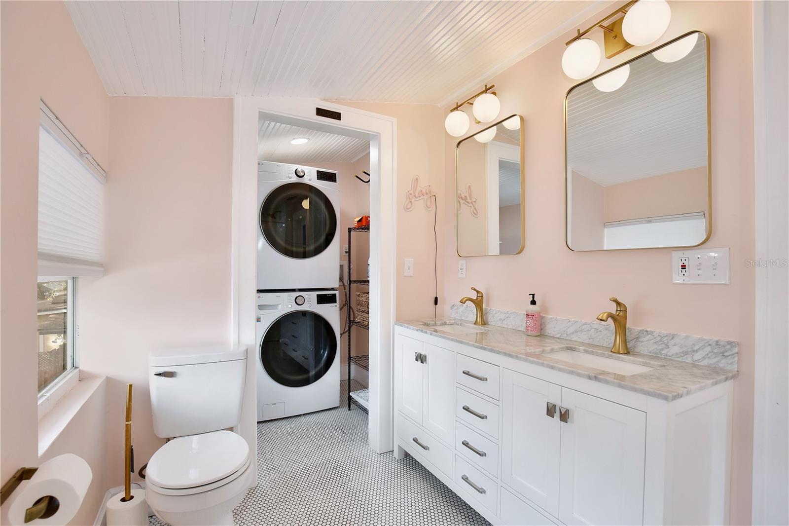 Image 49 of 60 For 918 Palmetto Avenue