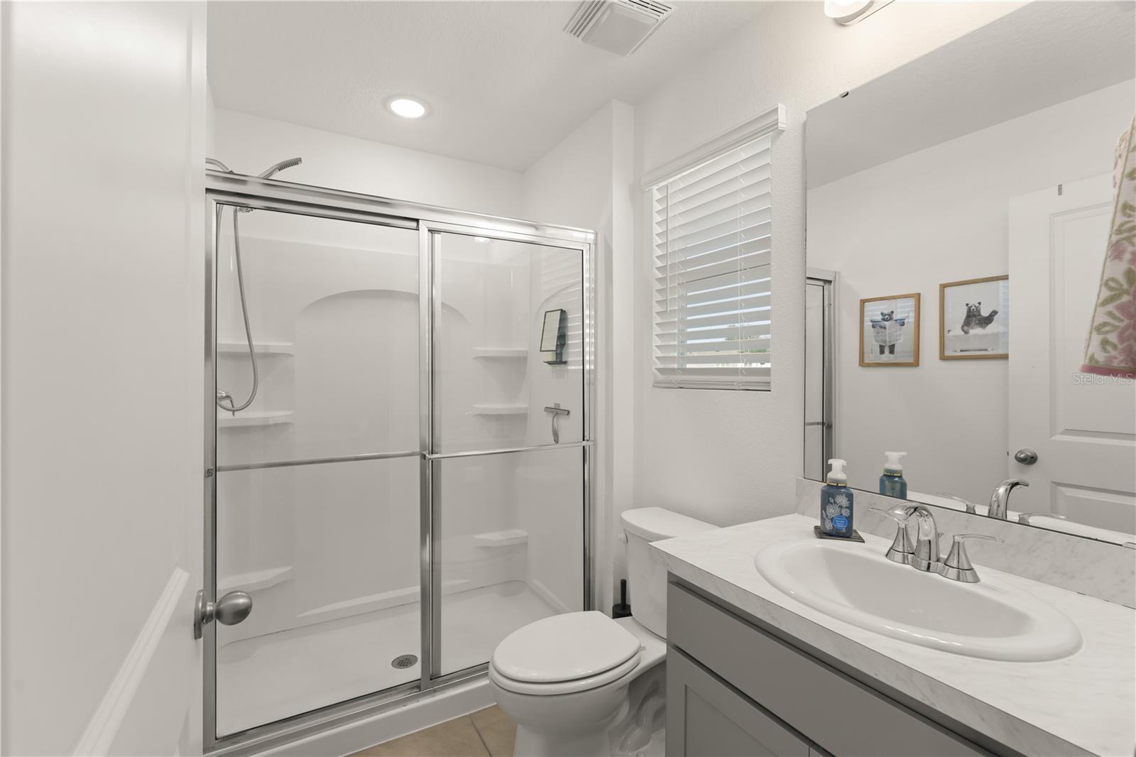 Image 19 of 33 For 727 Costa Lane