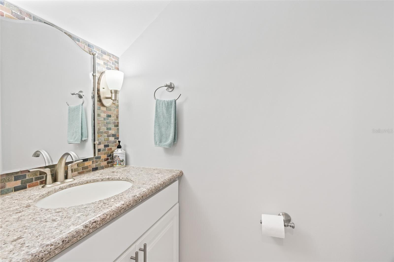 Image 21 of 82 For 8230 Ambrose Cove Way