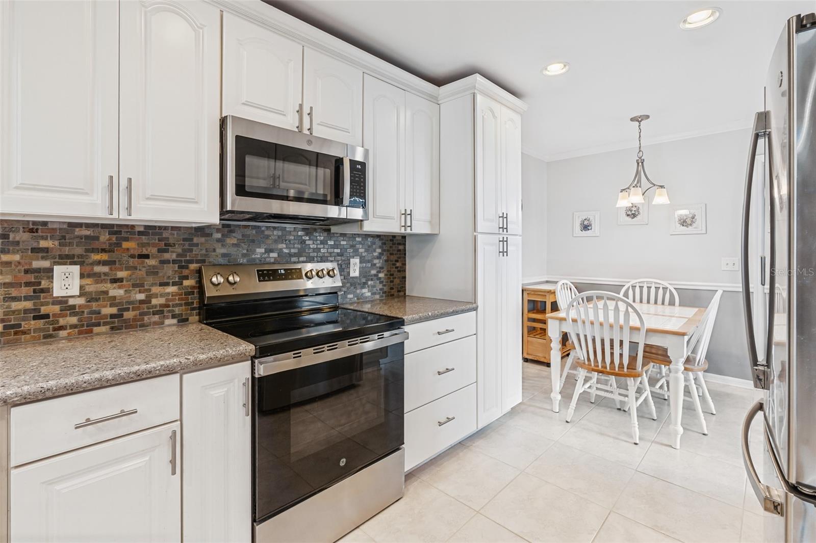 Image 23 of 82 For 8230 Ambrose Cove Way