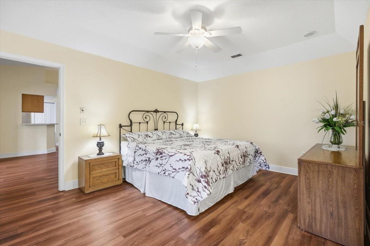 Image 10 of 44 For 627 Watercrest Drive