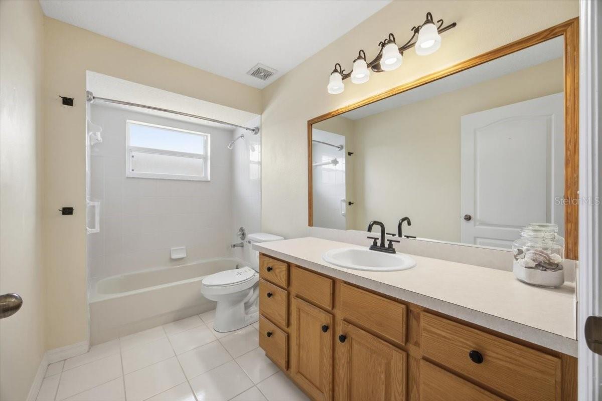 Image 17 of 44 For 627 Watercrest Drive