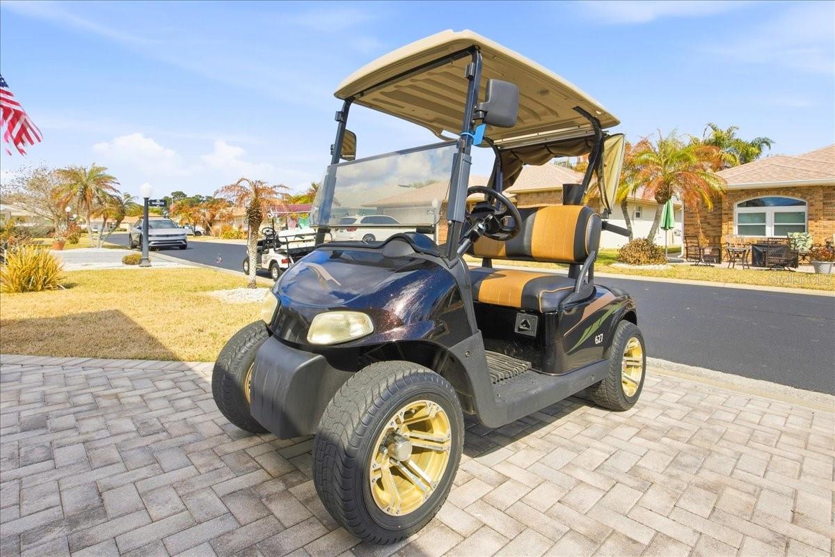 Image 21 of 44 For 627 Watercrest Drive