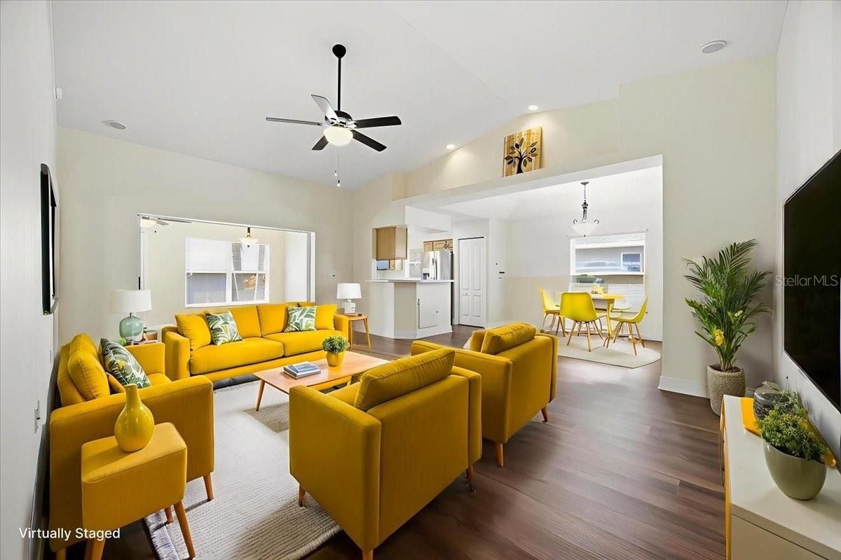 Image 4 of 44 For 627 Watercrest Drive