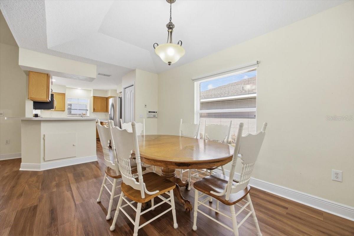 Image 8 of 44 For 627 Watercrest Drive