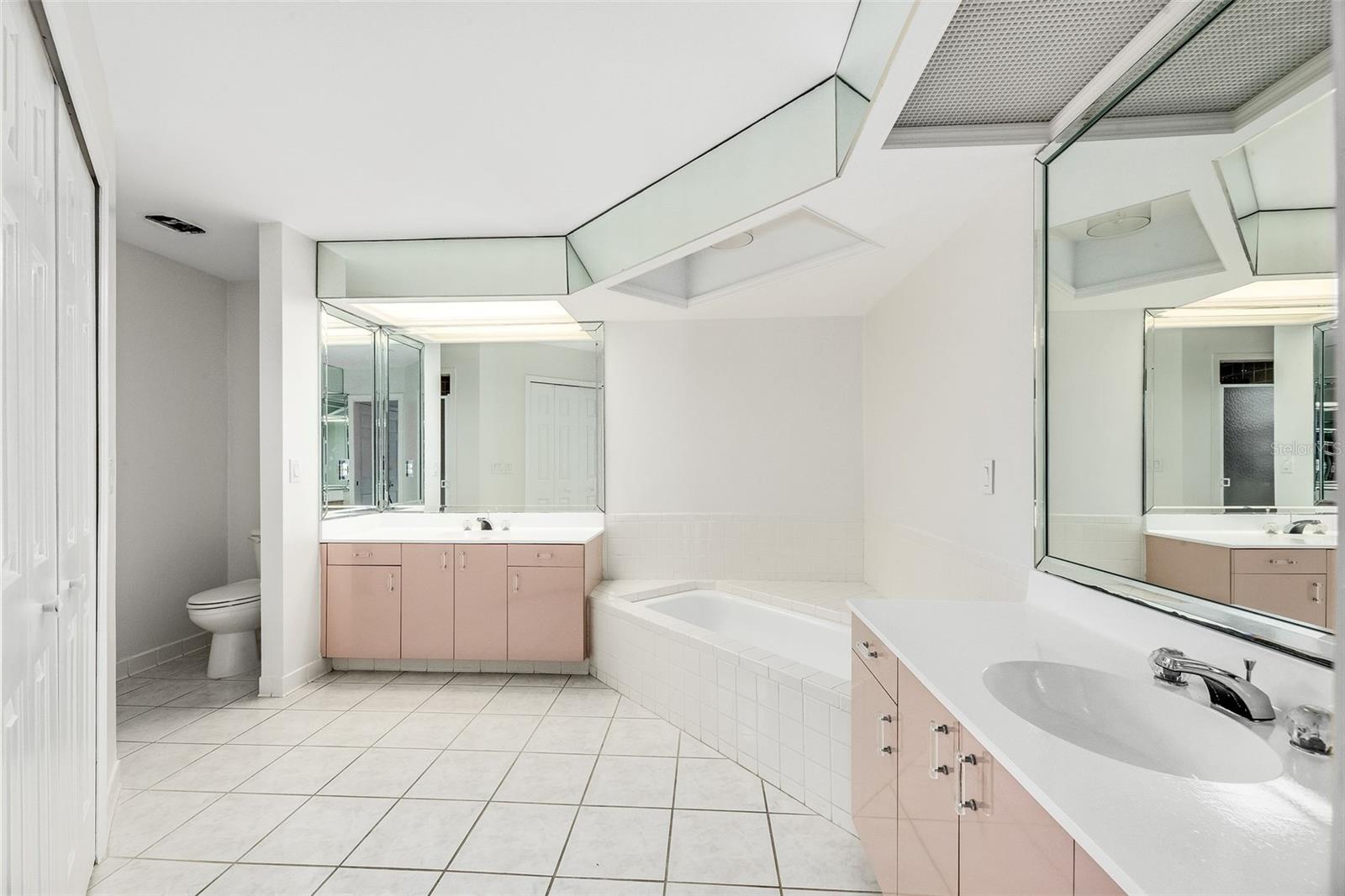 Image 22 of 47 For 5 Cache Cay Drive