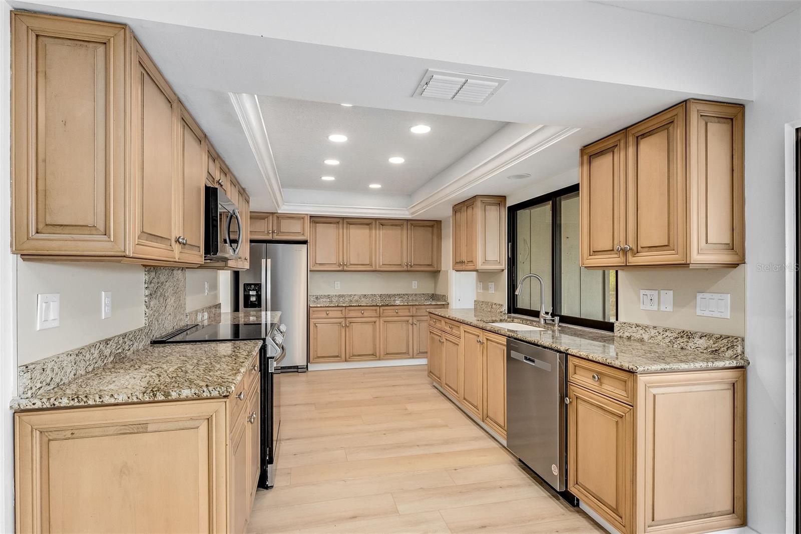 Image 31 of 47 For 5 Cache Cay Drive