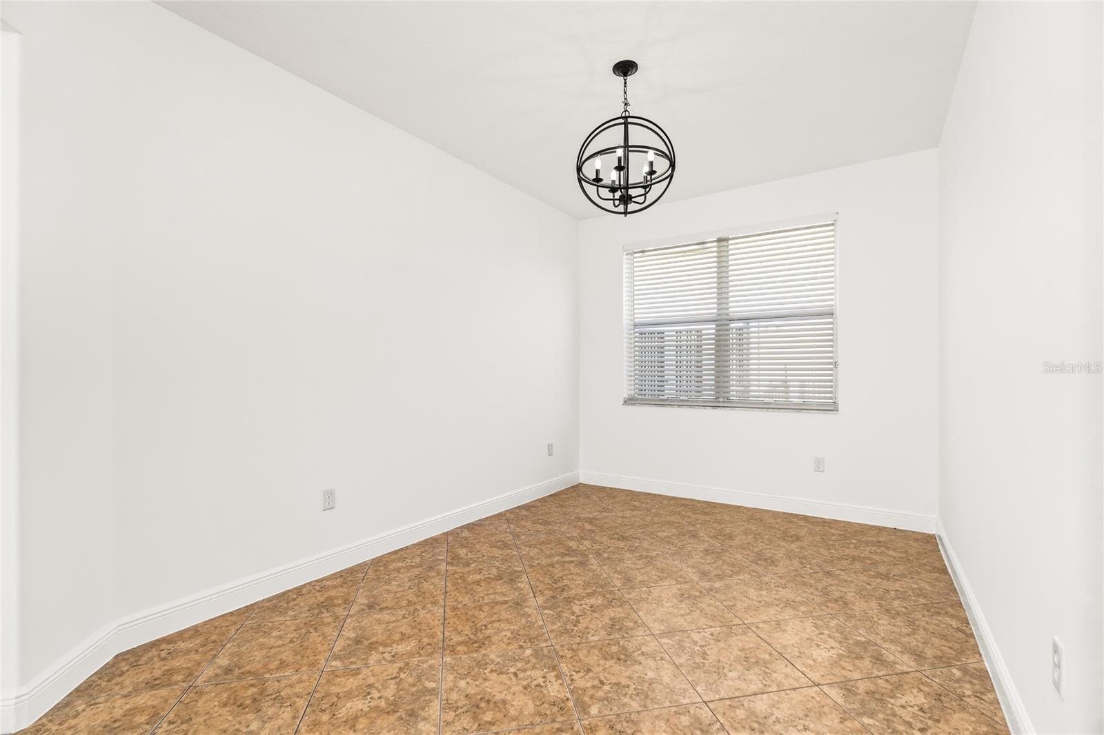 Image 12 of 70 For 2258 Balsan Way