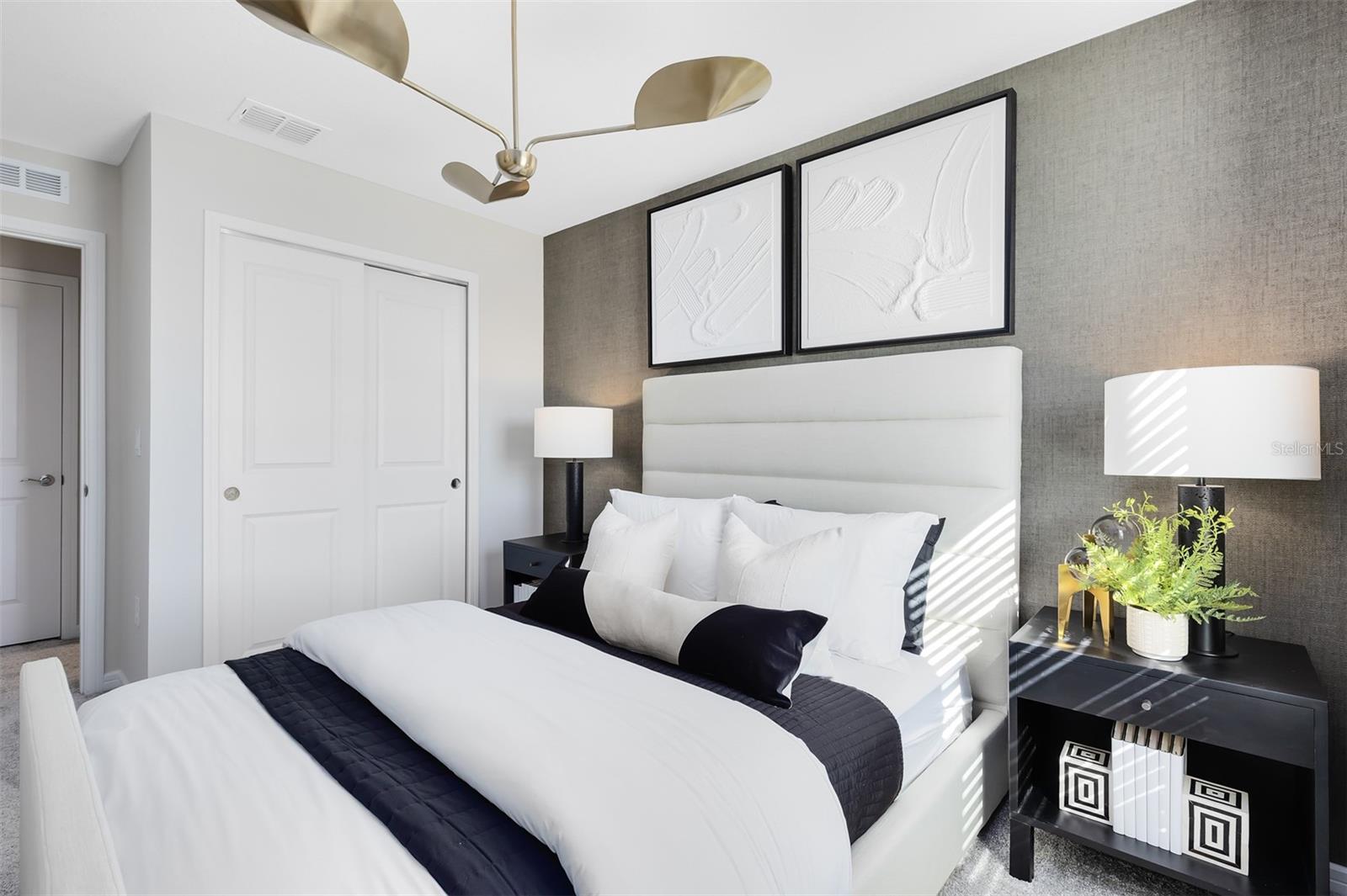 Image 20 of 25 For 10658 Evening Star Street