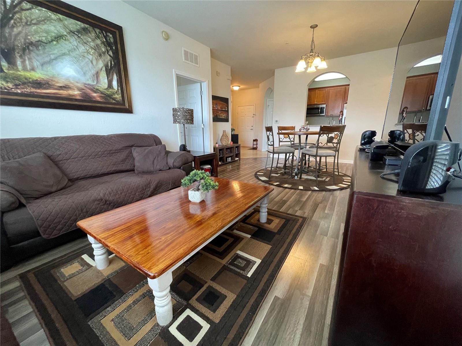 Image 7 of 24 For 3338 Robert Trent Jones Drive 30404