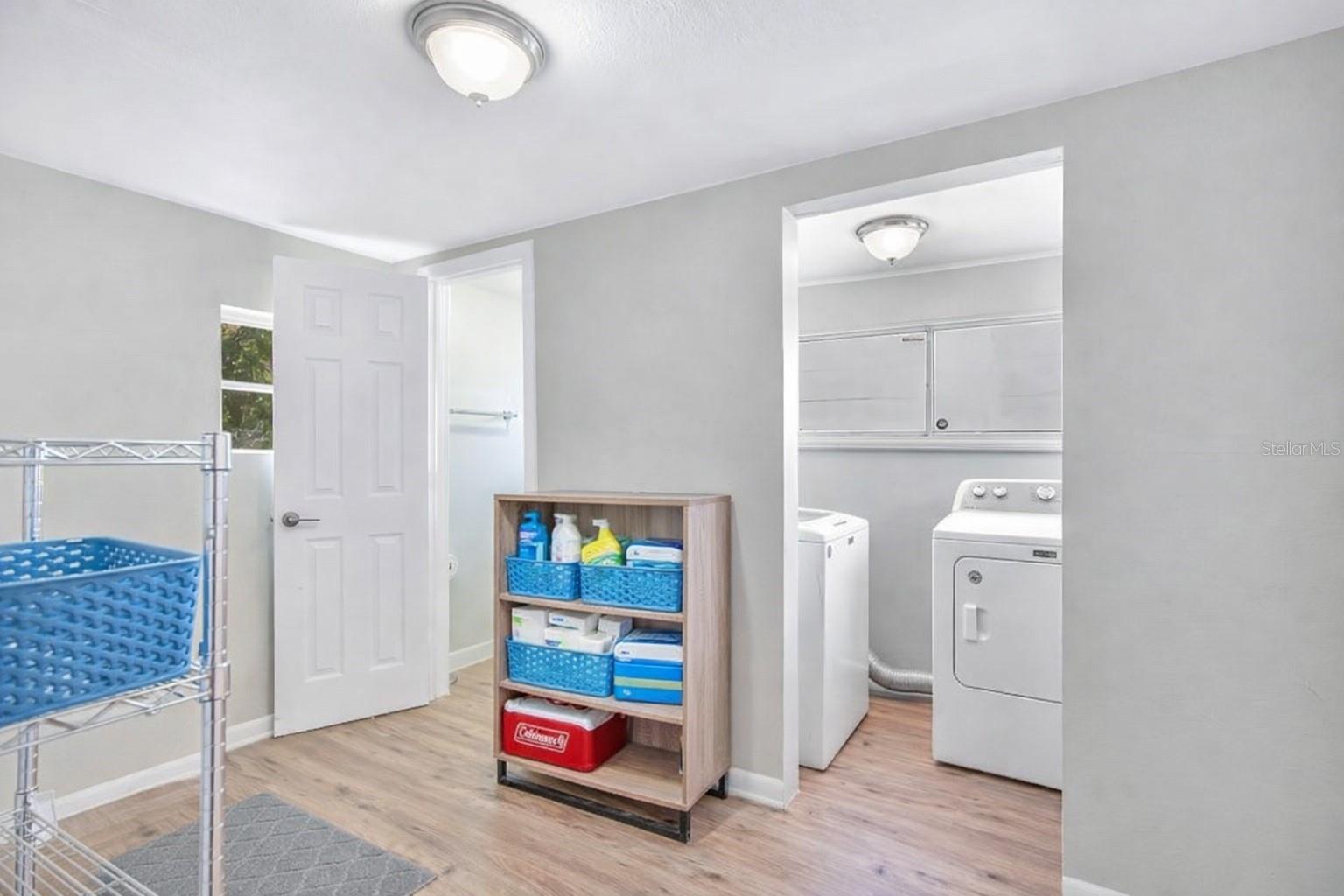 Image 15 of 32 For 5450 Rose Avenue