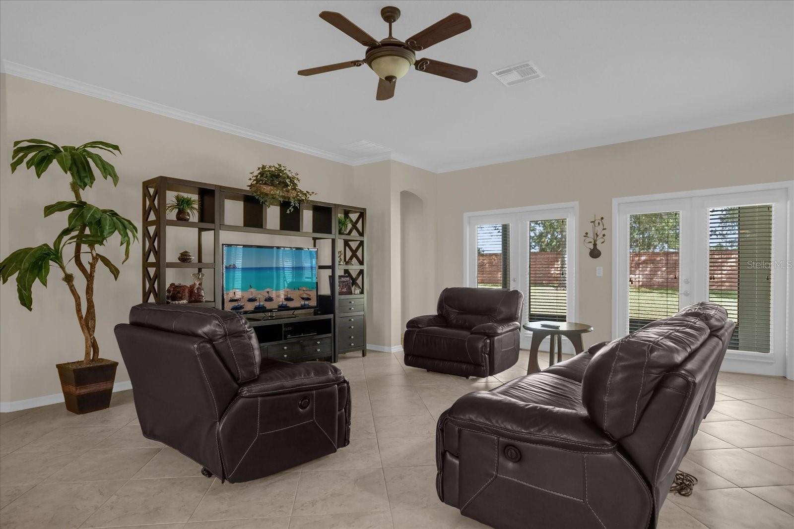 Image 12 of 33 For 2284 Pickford Circle