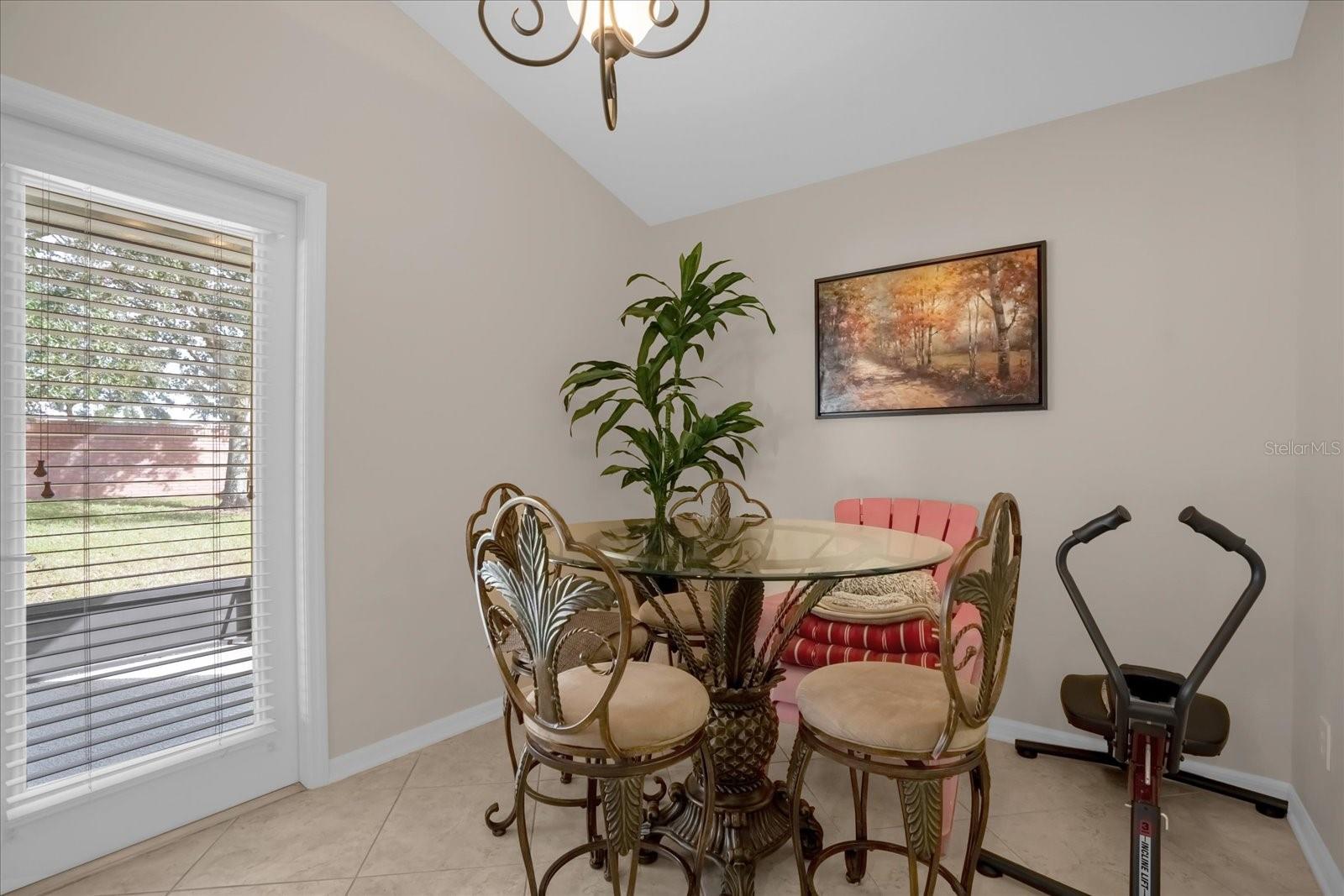 Image 24 of 33 For 2284 Pickford Circle