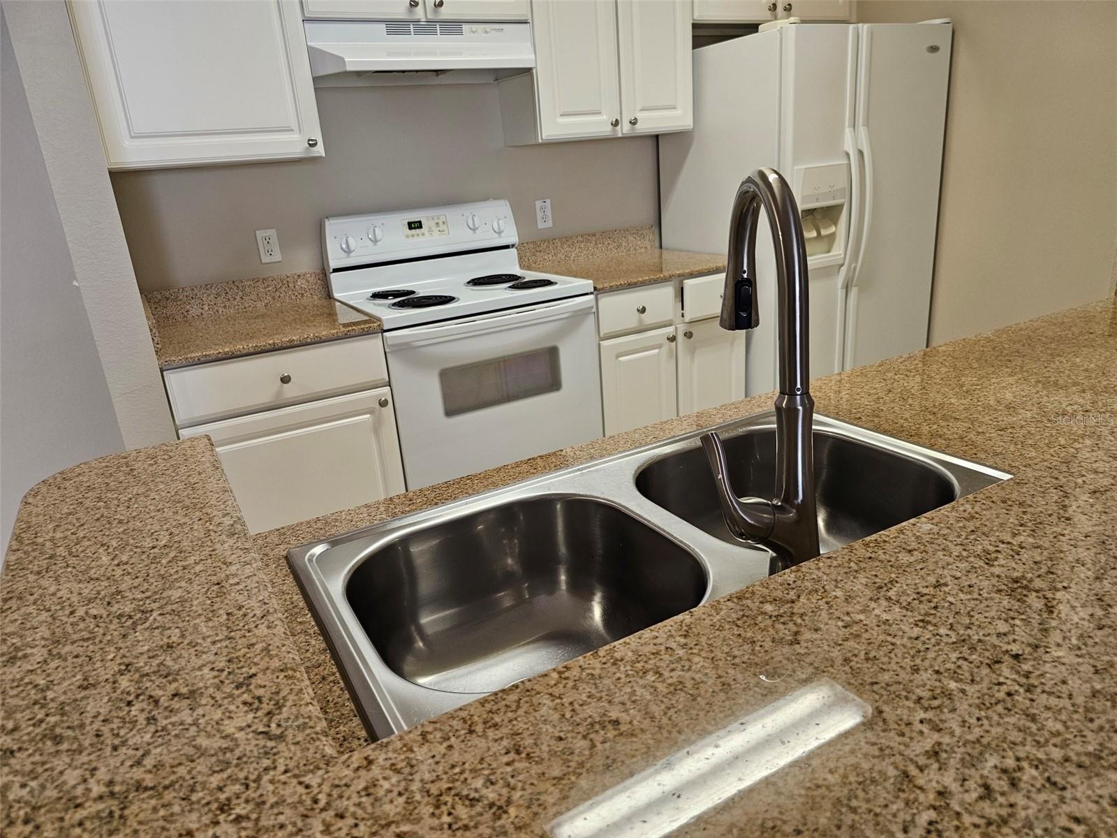 Image 15 of 49 For 1301 Eastern Pecan Place 203