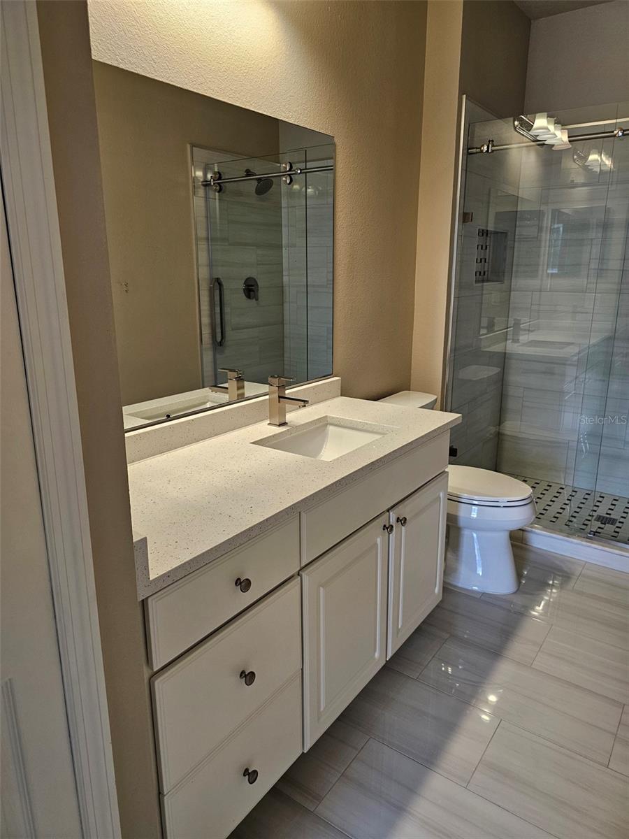 Image 27 of 49 For 1301 Eastern Pecan Place 203