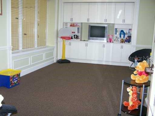 Image 37 of 49 For 1301 Eastern Pecan Place 203