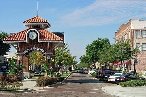 Image 47 of 49 For 1301 Eastern Pecan Place 203