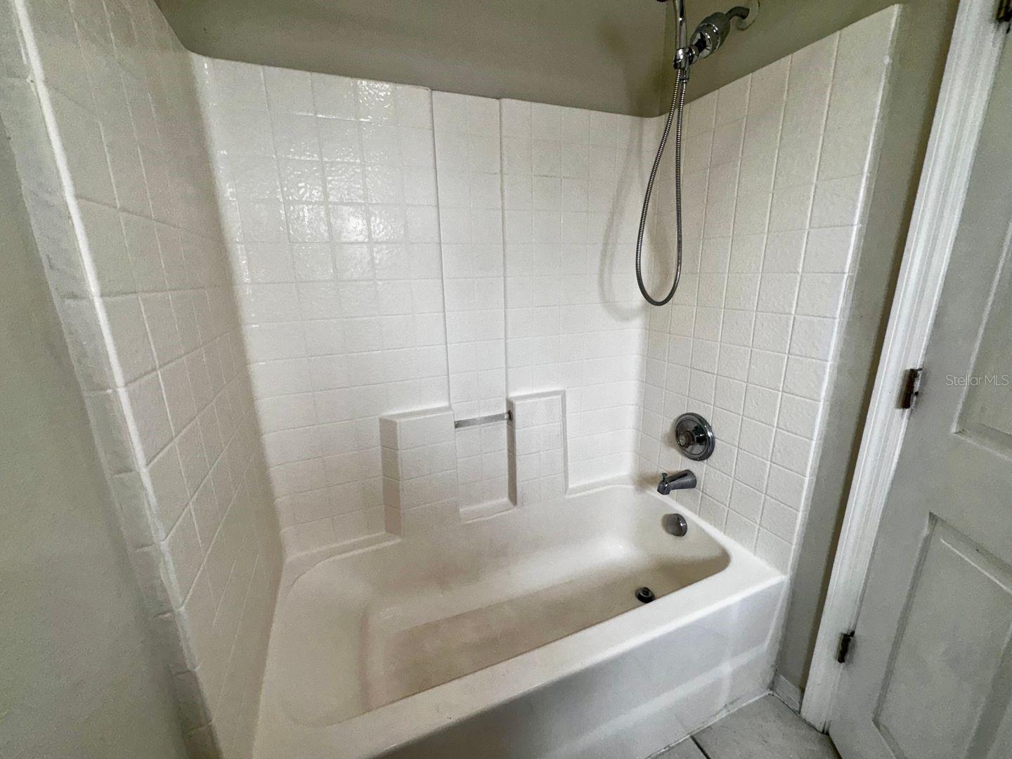 Image 8 of 17 For 6741 Magnolia Pointe Circle